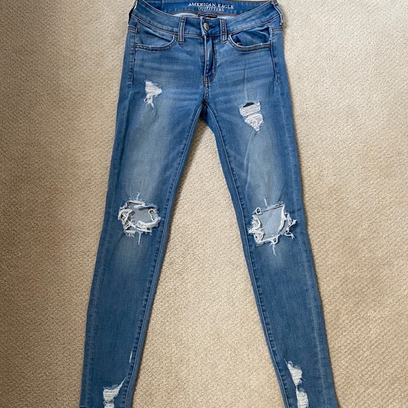 Blue distressed denim jeans - Picture 2 of 4